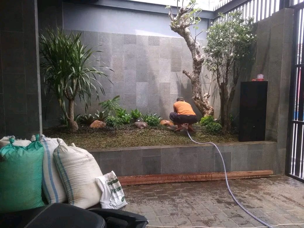 Proses Pengerjaan Taman